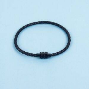 Alternative view of Wraith Black