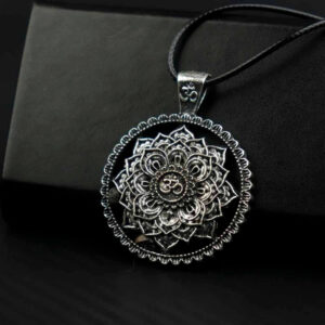 Om-Amulet-1