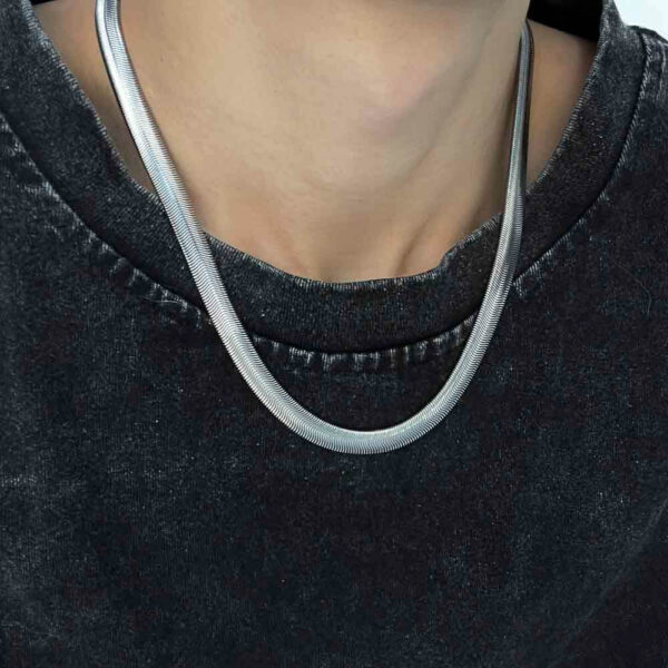 Plain Snake Necklace