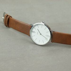 Alternative view of Numel White Brown