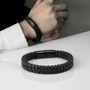 Loop Black